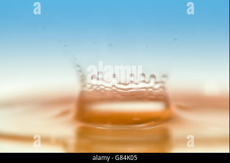 Nahaufnahme eines Wassertropfens Stockfoto