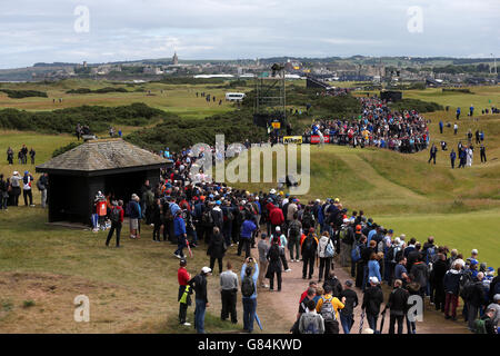 Der US-Amerikaner Zach Johnson schlägt am 6. Tag der Open Championship 2015 in St Andrews, Fife, ab. Stockfoto