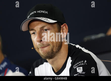 Der Jenson-Knopf von McLaren Honda beim Paddock Day des Großen Preises von Großbritannien 2015 auf dem Silverstone Circuit, Towcester. Stockfoto