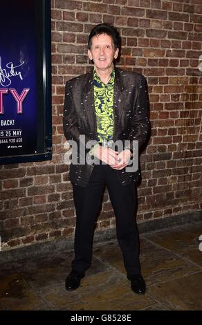 Der Suchers-Bassist Frank Allen, der an der Pressekonferenz zum Musical Dusty im Charing Cross Theatre, London, teilnahm. Stockfoto