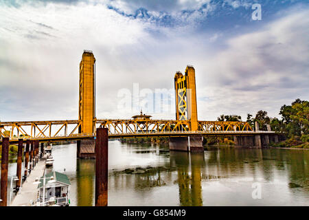 Die Tower Bridge in Sacramento, Kalifornien Stockfoto