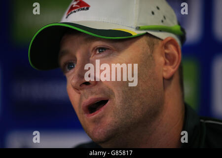 Cricket - Dritter Investec Ashes Test - England gegen Australien - Australien Nets Session - Tag zwei - Edgbaston. Der australische Kapitän Michael Clarke spricht vor dem dritten Investec Ashes Test-Spiel in Edgbaston, Birmingham, mit den Medien. Stockfoto