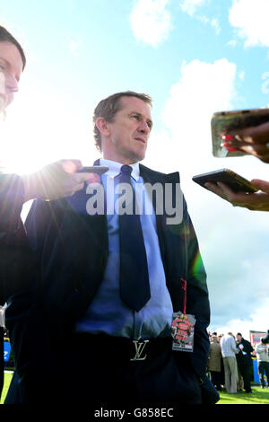 Der pensionierte Jockey Tony McCoy am zweiten Tag des Galway Festivals auf der Galway Racecourse, Ballybrit. Stockfoto