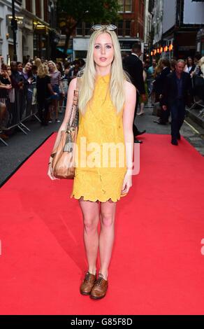 Diana Vickers, die an der Pressekonferenz von American Idiot - Green Days preisgekröntem Broadway-Musical über drei Freunde aus der Kindheit, die in einer Welt nach 9/11 Jahren nach Bedeutung suchen - im Arts Theatre, Great Newport Street, London, teilnahm. Stockfoto