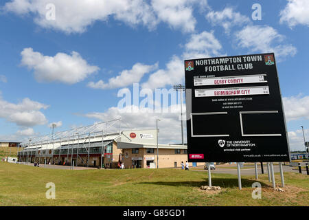 Fußball - vor der Saison freundlich - Northampton Town / Derby County - Sixfields. Eine allgemeine Ansicht des Sixfields Stadions Stockfoto