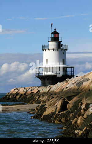 Frühling Ledge Point Lighthouse, South Portland, Maine, USA Stockfoto