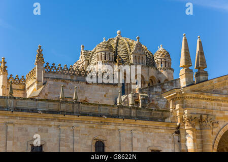 Schlossresidenz Kuppel der Kathedrale San Salvador in Zamora, Castilla y Leon. Spanien. Stockfoto