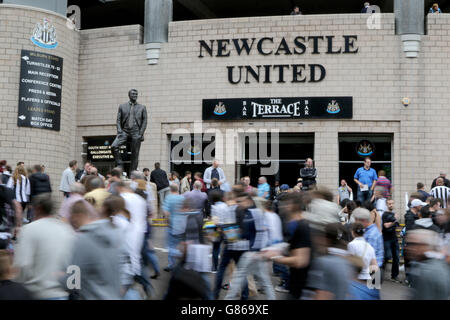 Fußball - Barclays Premier League - Newcastle United V Southampton - St James' Park Stockfoto