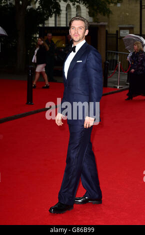 Dan Stevens nimmt an einem BAFTA-Tribute-Abend für Downton Abbey im Richmond Theatre, London, Teil. DRÜCKEN SIE VERBANDSFOTO. Bilddatum: Dienstag, 11. August 2015. Das Foto sollte lauten: Ian West/PA Wire Stockfoto