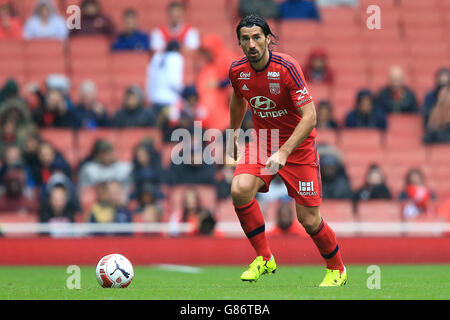 Fußball - 2015 Emirates Cup - Olympique Lyonnais V Villarreal - Emirates Stadium. Olympique Lyonnais' Milan Bisevac Stockfoto