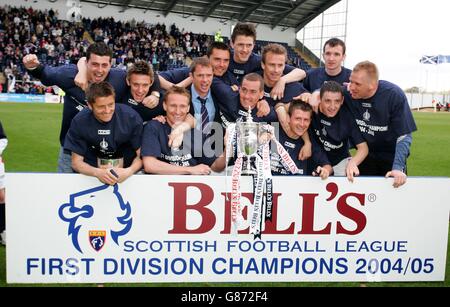 Fußball - Bells Scottish Football League Championship - First Division - Falkirk V Königin des Südens - Falkirk Gemeinschaft Sta... Stockfoto