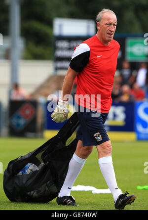 Fußball - vor der Saison freundlich - Coventry City / Oxford United - Liberty Way Stadium. Steve Ogrizovic, Torwarttrainer von Coventry City Stockfoto