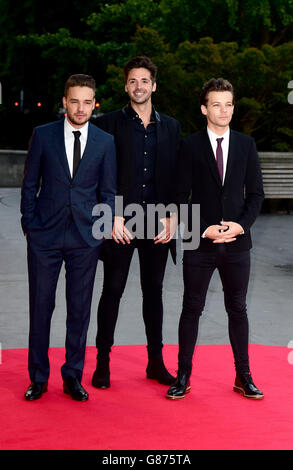 (Von links nach rechts) Liam Payne, Ben Haenow und Louis Tomlinson besuchen den von Cinderella inspirierten Ball in Aid of Believe in Magic im Natural History Museum London. Stockfoto