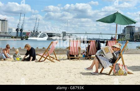 London Docklands Strand Stockfoto