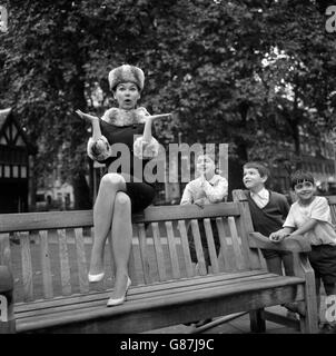 Batgirl - Yvonne Craig - London Stockfoto