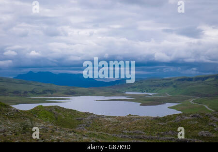 Alter Mann von Storr gehen in Isle Of Skye, Highlands, Schottland Stockfoto