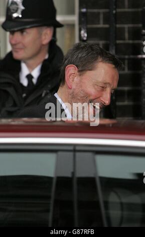 Parlamentswahlen 2005. David Blunkett verlässt die Downing Street 10. Stockfoto