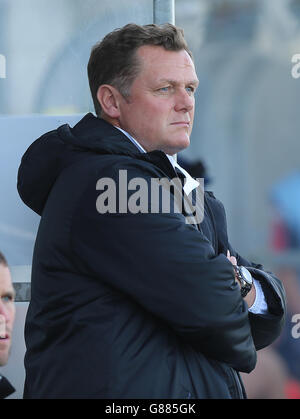 Fußball - UEFA Euro Under 21 Championships - Qualifikation - Gruppe 3 - Nordirland - Schottland - Mourneview Park. Nordirland-Manager Jim Magilton während des UEFA European Championships Qualifying-Spiels 2017 im Mourneview Park, Lurgan. Stockfoto