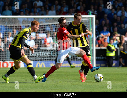 Fußball - Himmel Bet League One - Burton Albion gegen Coventry City - Pirelli-Stadion Stockfoto