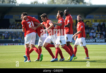 Fußball - Himmel Bet League One - Burton Albion gegen Coventry City - Pirelli-Stadion Stockfoto