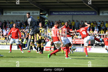 Fußball - Himmel Bet League One - Burton Albion gegen Coventry City - Pirelli-Stadion Stockfoto