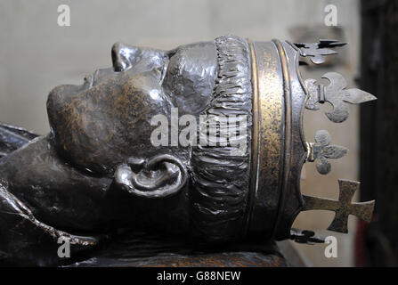 Detail aus dem Grab von König Heinrich V. unterhalb der chantry-Kapelle von Henry V. am östlichen Ende der Westminster Abbey, da spezielle Führungen durch die Kapelle nur für einen Tag vom Dekan von Westminster, Dr. John Hall, geleitet werden. Am Vorabend des 600. Jahrestages der Schlacht von Agincourt am Samstag, 24. Oktober. Stockfoto