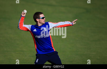 Cricket - Royal London One Day International Series - First One Day International - England gegen Australien - England Nets - Agea.... Englands Kapitän Eoin Morgan während einer Nets-Sitzung im Ageas Bowl in Southampton. Stockfoto