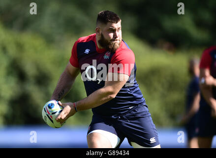 Englands Kieran Brookes während der Trainingseinheit im Pennyhill Park, Bagshot. Stockfoto