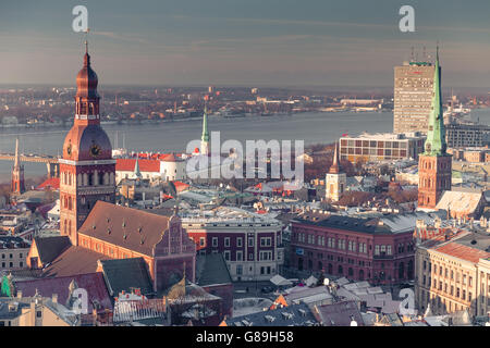 Lettlands Hauptstadt - Riga aus der Vogelperspektive Stockfoto