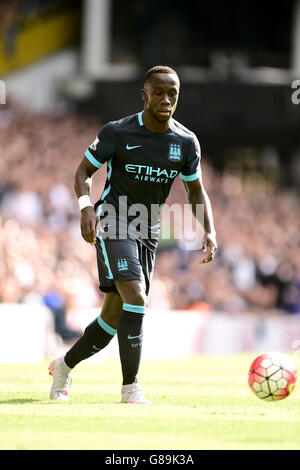 Bacary Sagna von Manchester City in Aktion während des Spiels der Barclays Premier League in der White Hart Lane, London. DRÜCKEN Sie VERBANDSFOTO. Bilddatum: Samstag, 26. September 2015. Siehe PA Geschichte FUSSBALL Tottenham. Bildnachweis sollte lauten: Adam Davy/PA Wire. Online-in-Match-Nutzung auf 45 Bilder beschränkt, keine Videoemulation. Keine Verwendung bei Wetten, Spielen oder Veröffentlichungen für einzelne Vereine/Vereine/Vereine/Spieler. Stockfoto