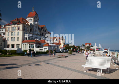 Strandpromenade, Ostsee resort Grenzziehung, Mecklenburg-Vorpommern, PublicGround Stockfoto