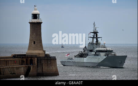 HMS Severn. Das Offshore-Patrouillenschiff HMS Severn der Royal Navy gelangt in den Fluss Tyne. Stockfoto