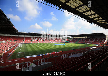 Fußball - Barclays Premier League - Stoke City / Leicester City - Britannia Stadium. Eine allgemeine Ansicht des Britannia Stadions, Heimstadion der Stoke City Stockfoto