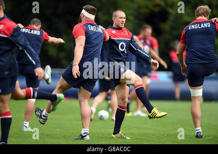 Rugby-Union - World Cup 2015 - Pool A - England V Wales - England Trainingseinheit - Pennyhill Park Stockfoto