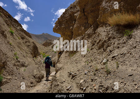 Trekking Lamayuru - Wanla, in der Nähe von Lamayuru, Ladakh, Jammu und Kaschmir, Indien Stockfoto