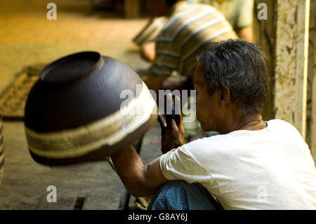 Asien-Myanmar Bagan Lacquerware Workshop in Bagan Myanmar Stockfoto