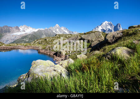 Aguille verte ist in Lac de cheserys Chamonix Haute Savoie Frankreich Europa wider Stockfoto