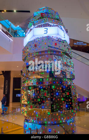 Tatsuo Miyajima HOTO Skulptur in die Kristalle Mall in Las Vegas anzeigen Stockfoto