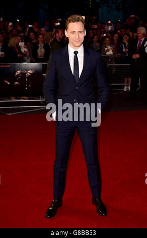 Tom Hiddleston bei der High-Rise Premiere während des 59. BFI London Film Festival im Odeon Cinema, Leicester Square, London. DRÜCKEN Sie VERBANDSFOTO. Bilddatum: Freitag, 9. Oktober 2015. Bildnachweis sollte lauten: Ian West/PA Wire Stockfoto