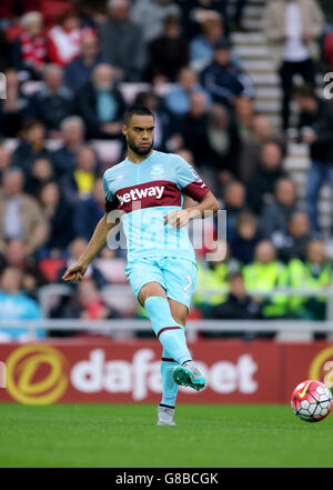 Fußball - Barclays Premier League - Sunderland gegen West Ham United - Stadium of Light. Winston Reid, West Ham United Stockfoto