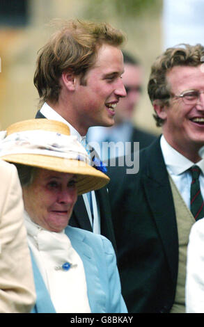 Hugh Van Cutsem und Rose Astor Hochzeit - Burford Pfarrkirche Stockfoto