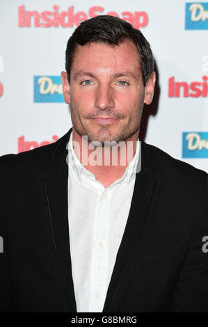 Dean Gaffney bei der Ankunft für die Inside Soap Awards 2015 bei der DSTRKT, London. DRÜCKEN Sie VERBANDSFOTO. Bilddatum: Montag, 5. Oktober 2015. Siehe PA Story Soap. Bildnachweis sollte lauten: Ian West/PA Wire Stockfoto