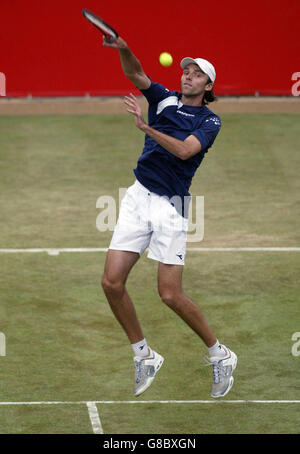 Tennis - Stella Artois Championship 2005 - Viertel Finale - Lleyton Hewitt V Ivo Karlovic - Queens Club Stockfoto