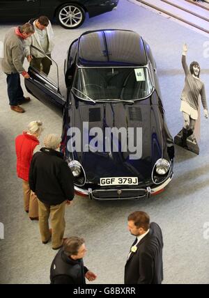 H &amp; H Classics auto Verkauf - Duxford Stockfoto