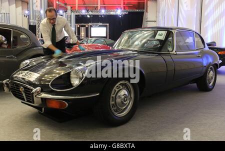 H &amp; H Classics auto Verkauf - Duxford Stockfoto