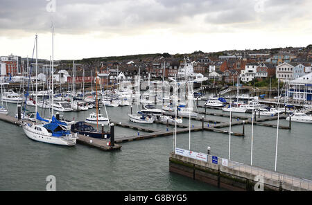 Gesamtansicht der Hafengegend in West Cowes On Die Isle of Wight Stockfoto