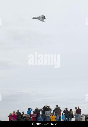 Der Avro-Vulcan XH558, der letzte flugfähige Avro-Vulcan-Bomber der Welt, macht im Rahmen seiner Abschiedstour einen Flug in der Nähe des National Museum of Flight in East Fortune Scotland. DRÜCKEN Sie VERBANDSFOTO. Bilddatum: Samstag, 10. Oktober 2015. DRÜCKEN Sie VERBANDSFOTO. Bilddatum: Samstag, 10. Oktober 2015. Bildnachweis sollte lauten: Danny Lawson/PA Wire Stockfoto