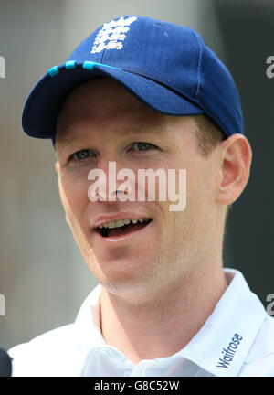 Englands Kapitän Eoin Morgan spricht vor der Presse im Kia Oval, London. Stockfoto