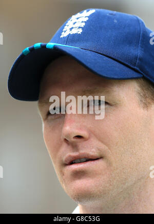 Englands Kapitän Eoin Morgan spricht vor der Presse im Kia Oval, London. Stockfoto