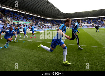 Fußball - Sky Bet Championship - Reading V Charlton Athletic - Madejski Stadium. Chris Gunter, Reading Stockfoto